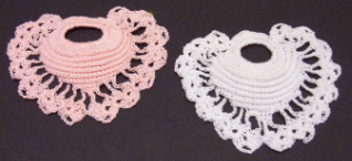crochet heart sachet image 1