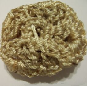 crochet rose candle holder image 2