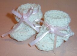 crochet infant booties