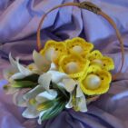 crochet Easter egg cozy flower bouquet